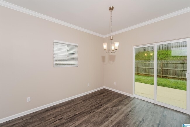 Building Photo - 5060 Bella Ct