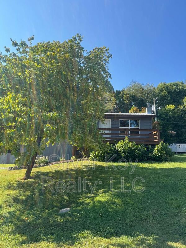 Foto del edificio - 1603 Hutsell Dr