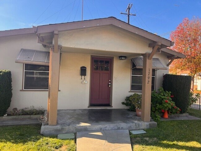 Foto del edificio - Santa Clara Charm ~ 3BR/1BA on Main Street
