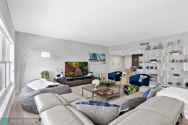 Building Photo - 3750 Galt Ocean Dr