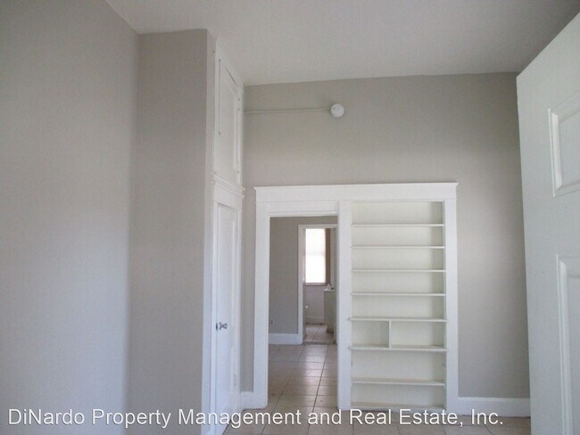 Foto del edificio - 258 E Graves Ave