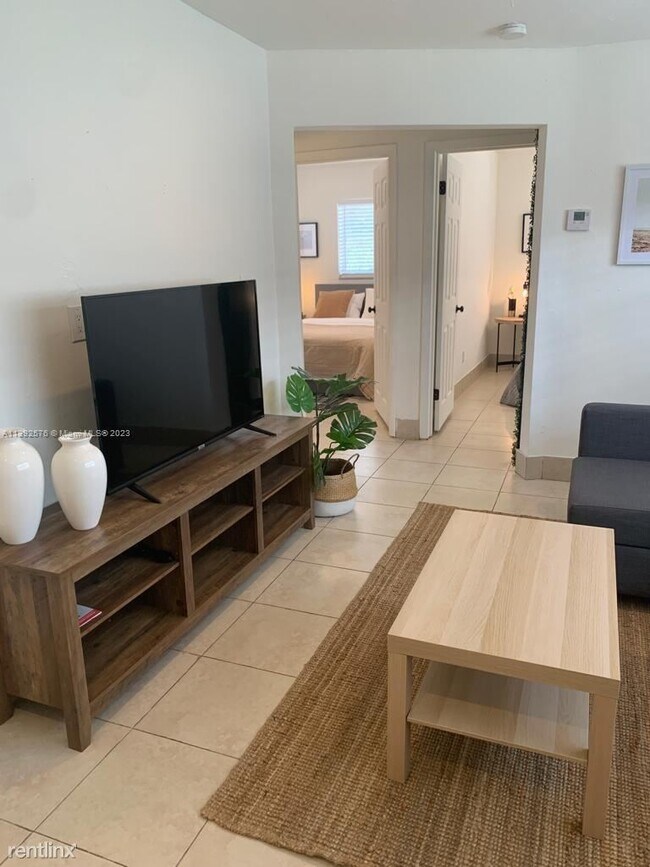 Foto del edificio - 2 br, 1 bath House - 3175 Carter St