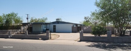 Building Photo - 7649 W Mitchell Dr
