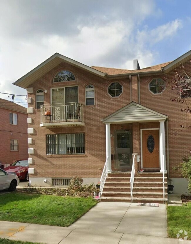 Building Photo - 88-03-88-70 70th Dr