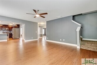 Building Photo - 188 Waverly Way