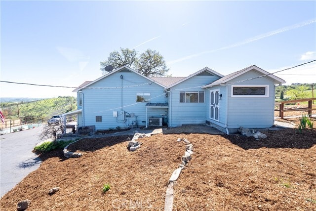 Foto del edificio - 549 Derby Ln