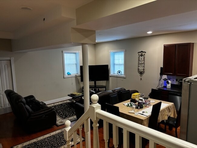 Foto del edificio - 6300 N Rockwell St