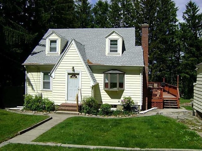 Building Photo - 109 Bishop Hill Rd
