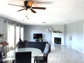 Building Photo - 23126 S Waterlake