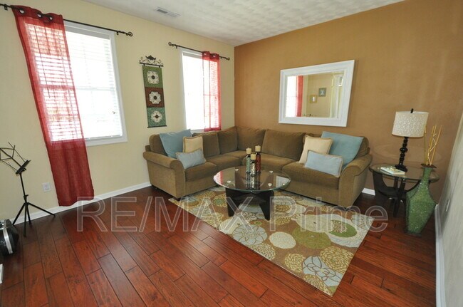 Foto del edificio - 1024 Long Beeches Ave