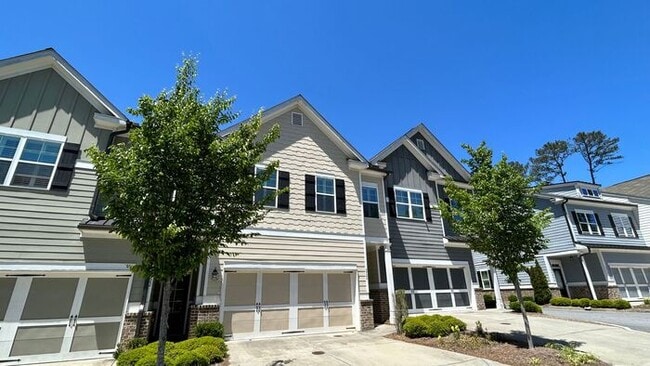 Foto del edificio - Gorgeous Sandy Springs Townhome, Hardwoods...