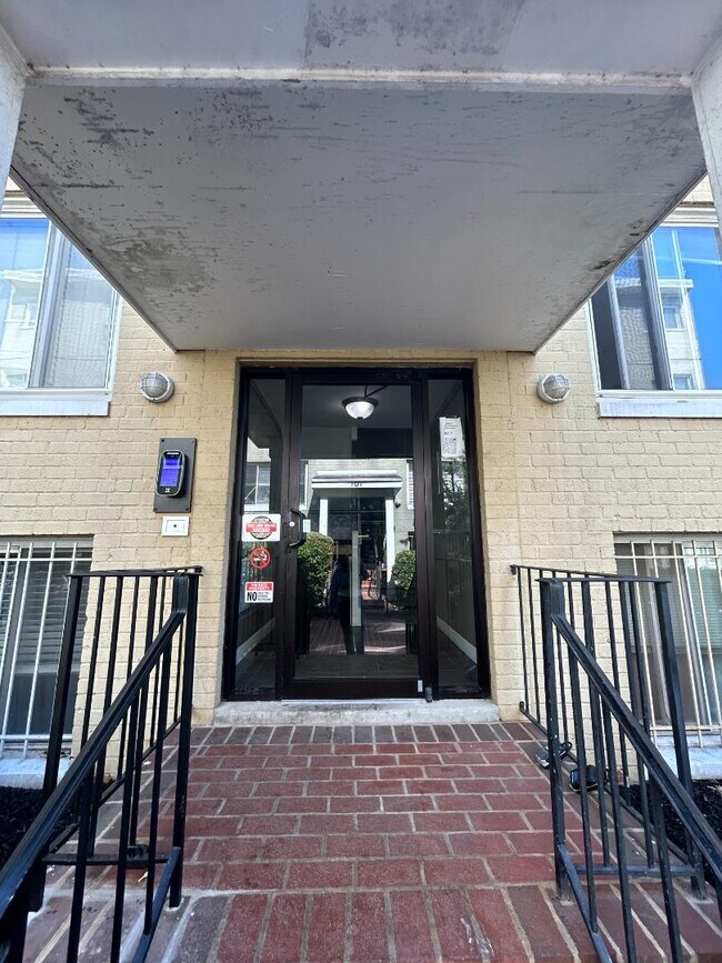 Foto del edificio - 705 Brandywine St SE