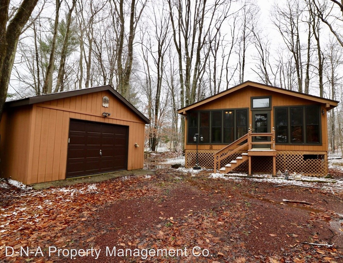 Primary Photo - 2 br, 1 bath House - 1146 Chickadee Drive