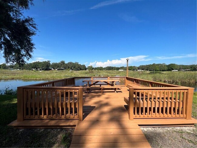 Foto del edificio - 6128 N Bayfront Dr