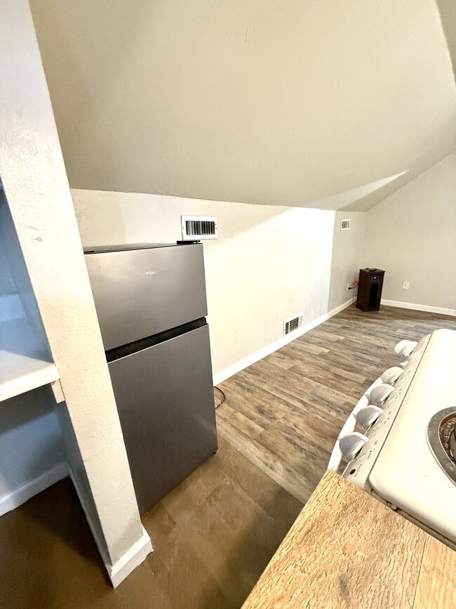 Foto del edificio - 805 1/2 M St NW