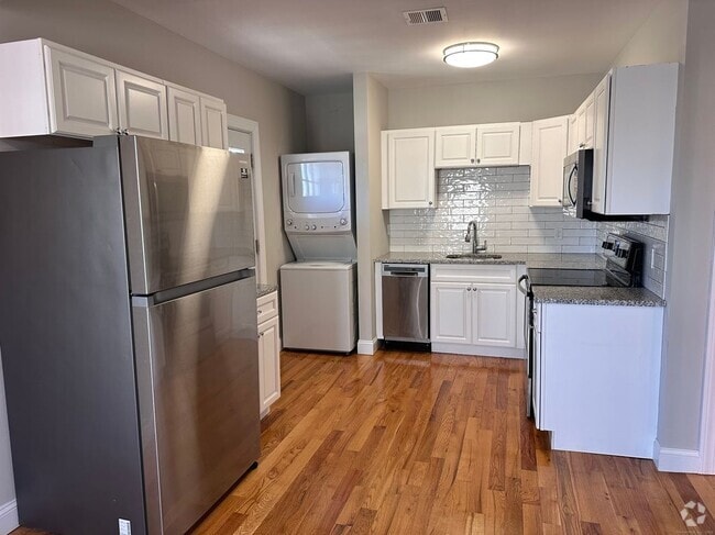 Building Photo - 41-43-43 Darina Pl