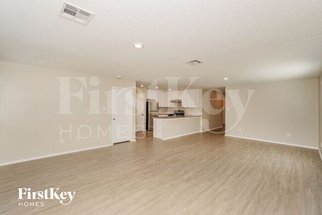 Foto del edificio - 407 Butterfly Bush Ct