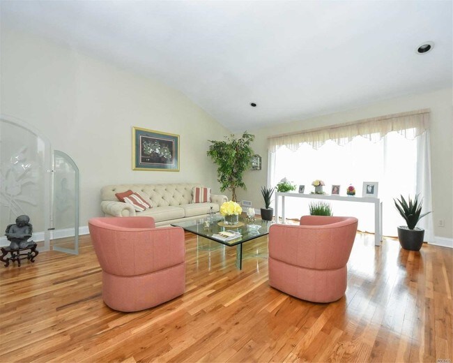Foto del edificio - 263 Bayview Ave