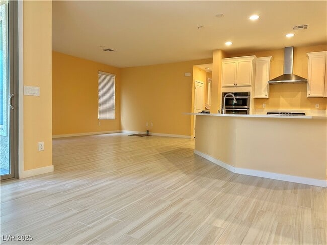 Building Photo - 10334 Kesington Dr