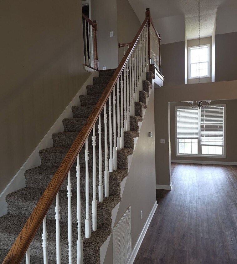 Foto del edificio - 1700 Autumnwood Blvd