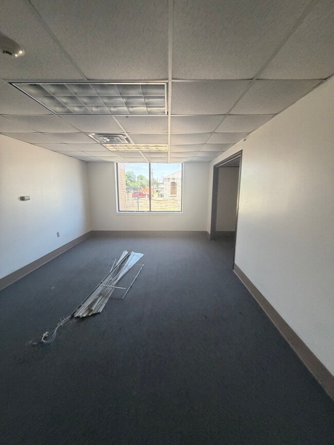 Building Photo - 1115 Columbus Ave