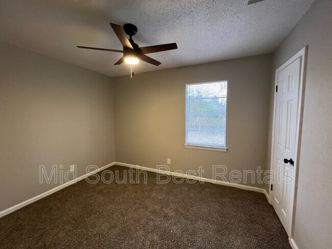 Foto del edificio - 4276 Westmont Rd