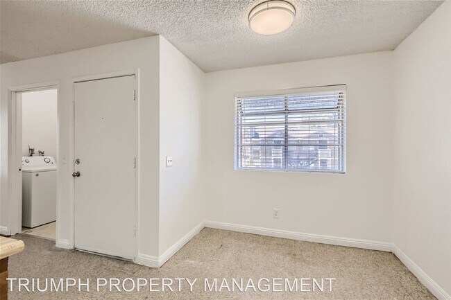 Foto del edificio - 2 br, 1 bath House - 2756 JennyDiane Dr  U...