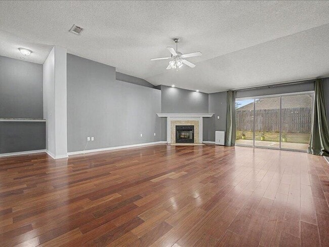 Foto del edificio - 3063 Border Creek Dr
