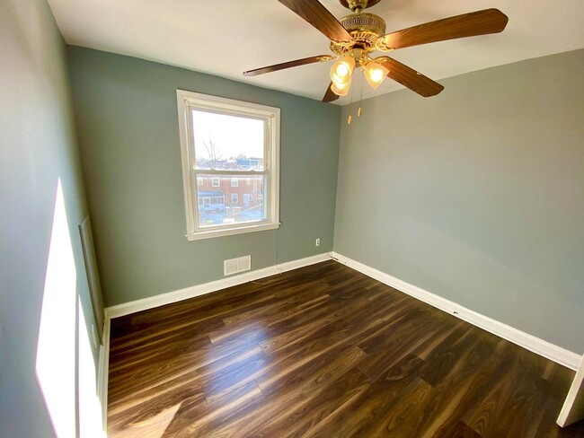 Foto del edificio - Recently Updated 3-bedroom Yale Heights Ho...