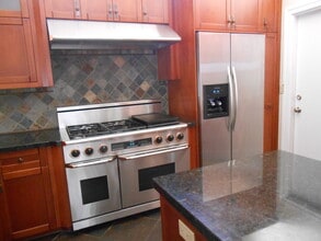Building Photo - 10429 La Cebra Ave