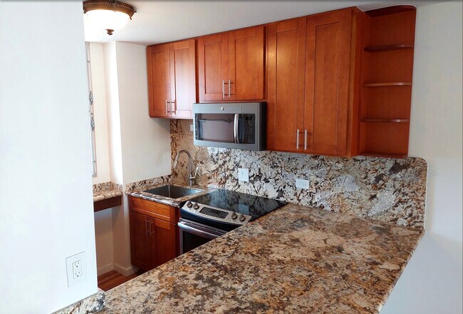 Building Photo - 1848 Kahakai Dr