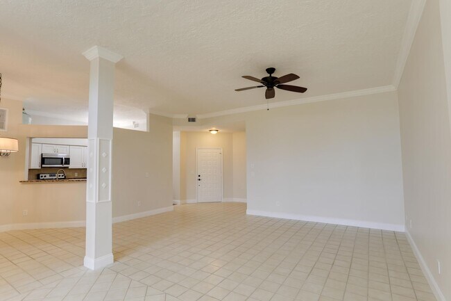 Foto del edificio - 2910 Monaco Ct