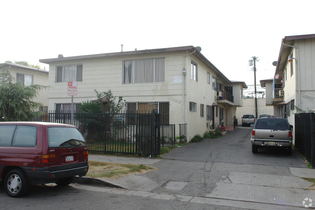 Building Photo - 14216 Calvert St