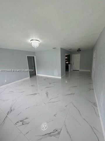 Foto del edificio - 700 NE 139th St