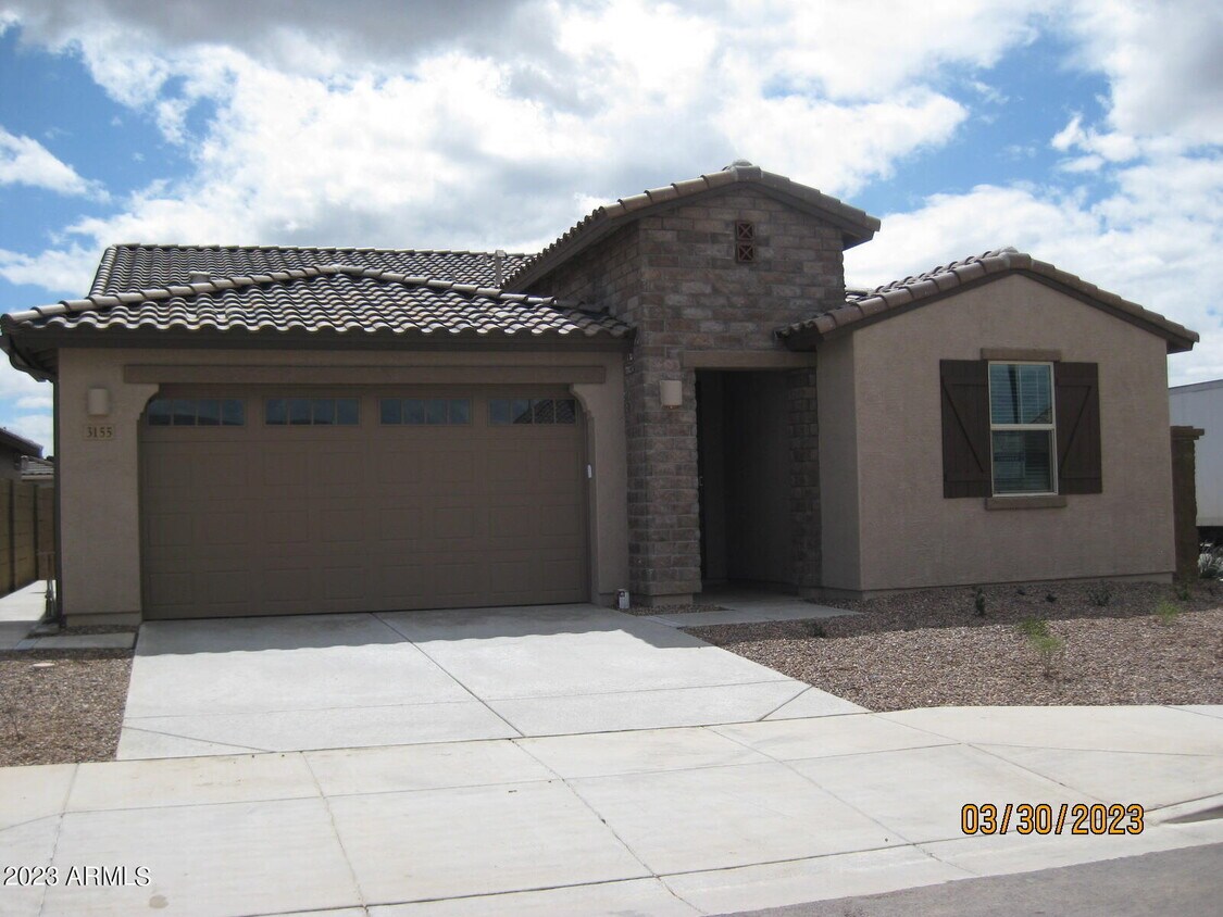 Primary Photo - 3155 E Wild Dr