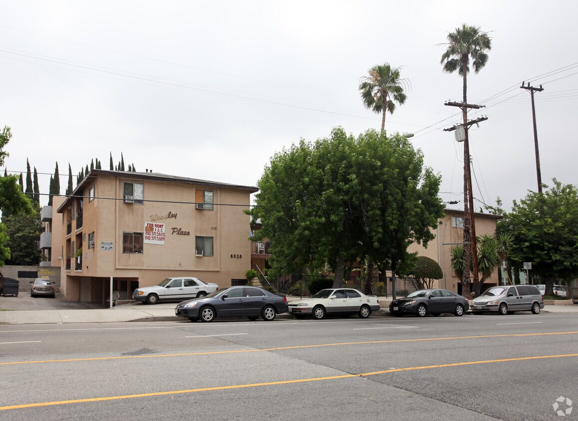 Primary Photo - Woodley Plaza