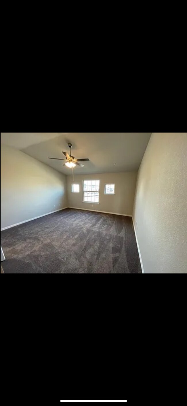 Building Photo - 3209 Solana Cir