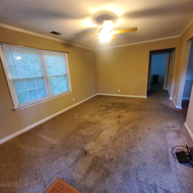 Living room - 948 Saint Stephens Church Rd