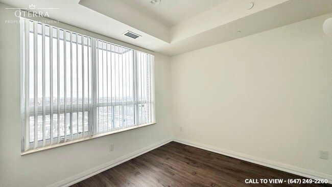 Photo du bâtiment - 3270 Sheppard Av E