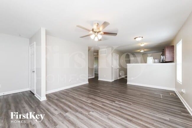 Building Photo - 4971 Trent Hill Dr