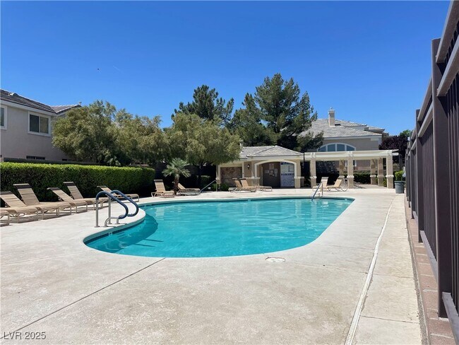 Foto del edificio - 932 Marino Hills Dr