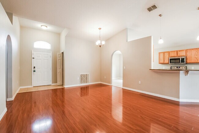 Foto del edificio - 2127 Aitkin Loop