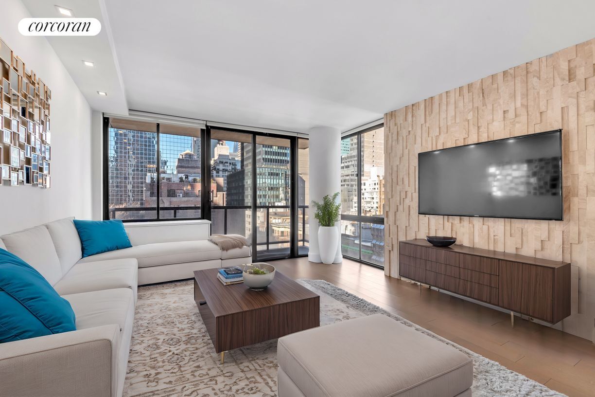 Foto principal - 255 E 49th St