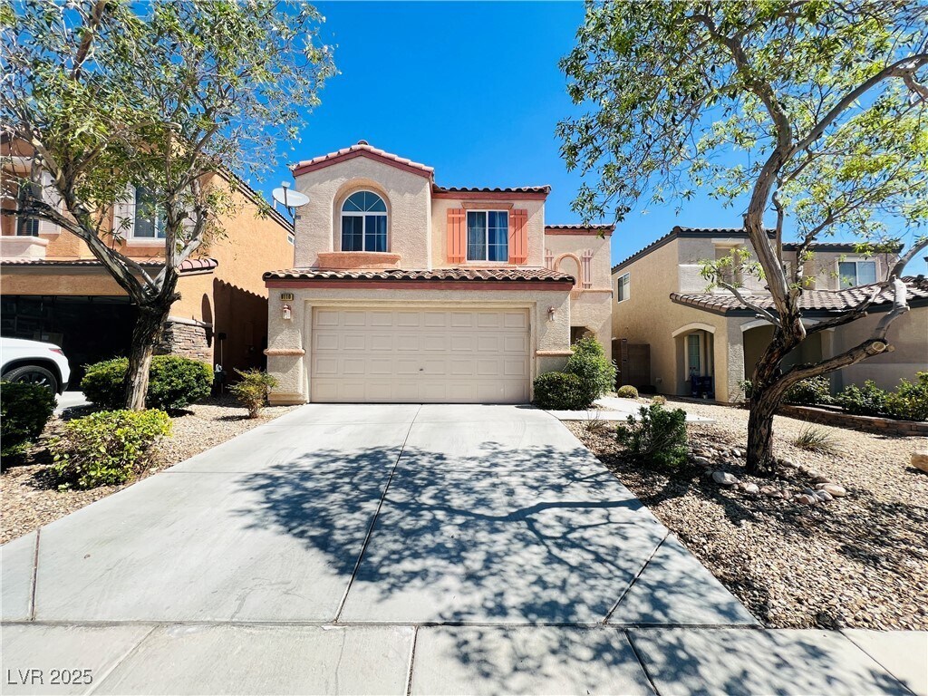 Foto principal - 9110 Iron Cactus Ave