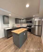 Building Photo - 5280 E Warren Ave