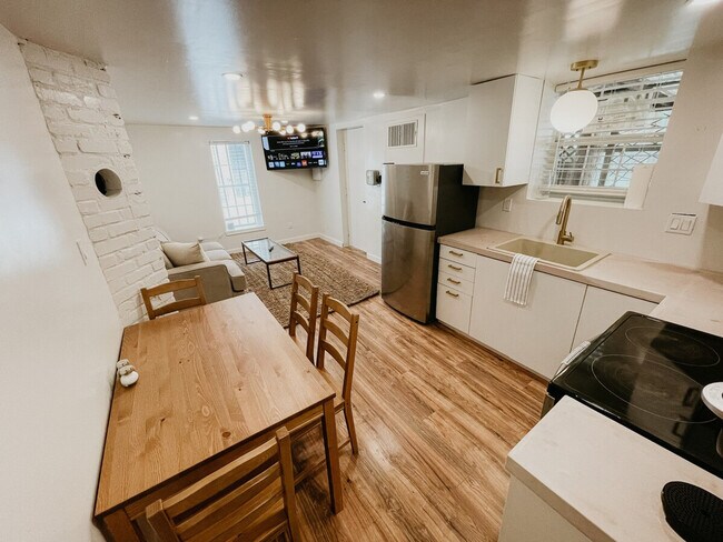 Foto del edificio - 3225 Colcord Ave