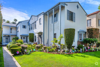 Building Photo - 425 S Oakhurst Dr