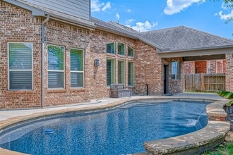 Building Photo - 10323 Hatcher Dr