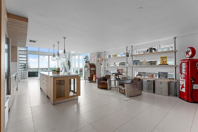 Foto del edificio - 1040 Biscayne Blvd