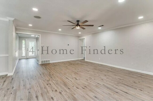 Building Photo - 1100 Rocky Canyon Rd